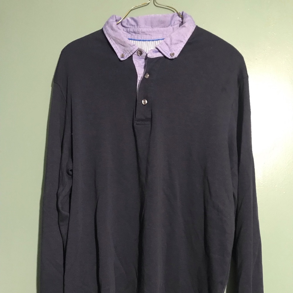 Men’s navy blue collared shirt